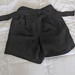 Lululemon size 8 black shorts tie waist